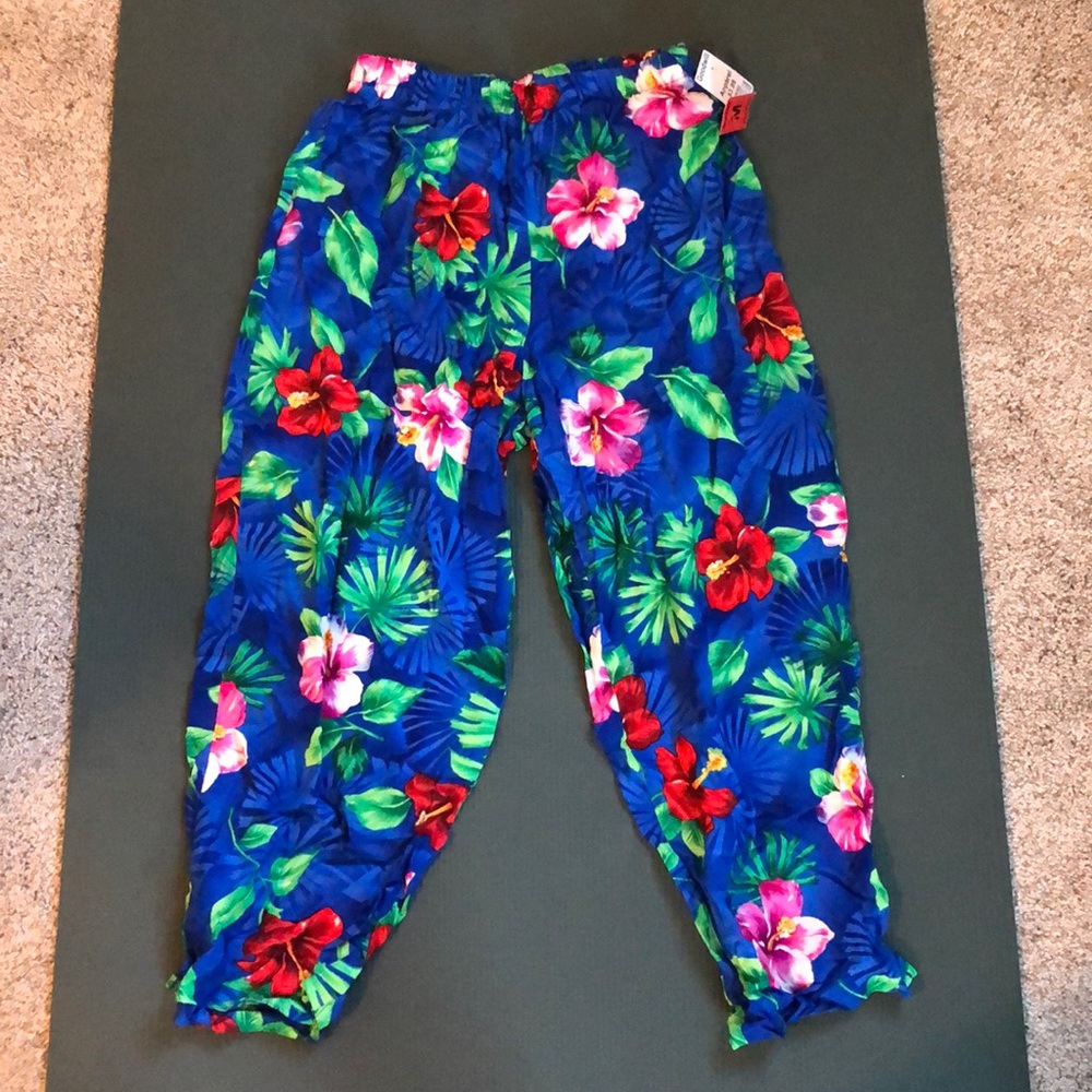 🌺 fun tropical pants! Excellent condition